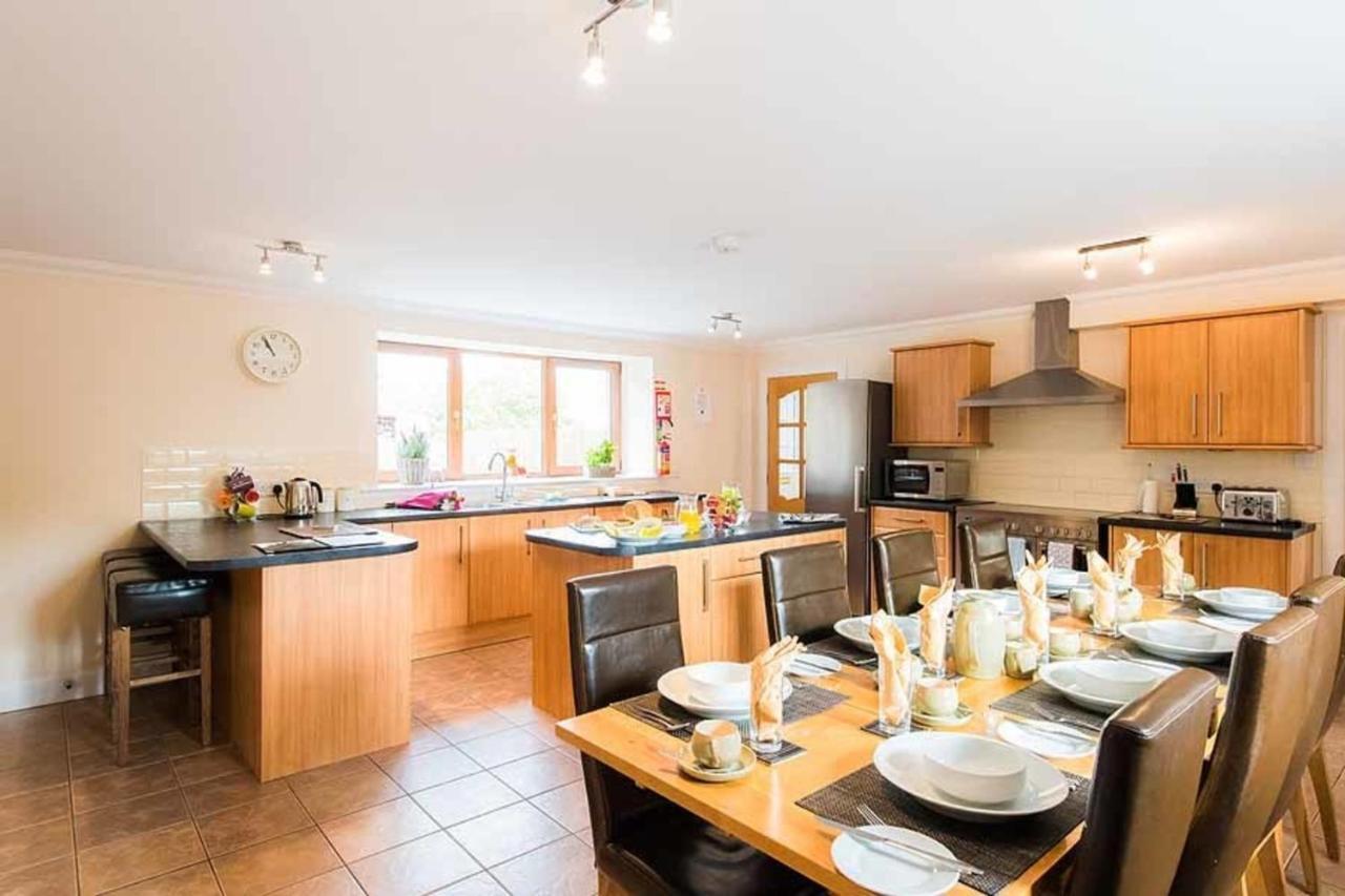 Villa The Granary With Hot Tub Near Perth Perthshire Forgandenny Exterior foto